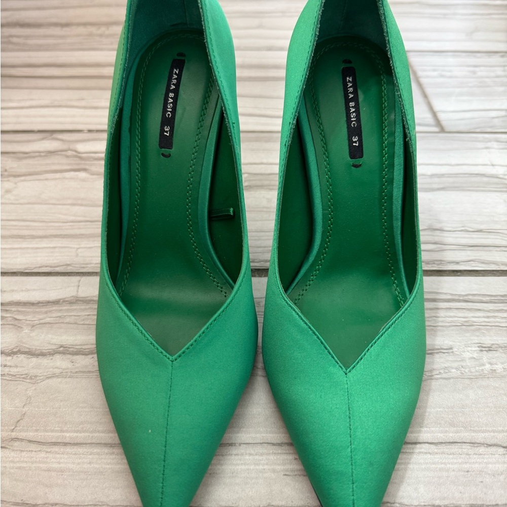 Zara Vibrant Green Pointed Heels